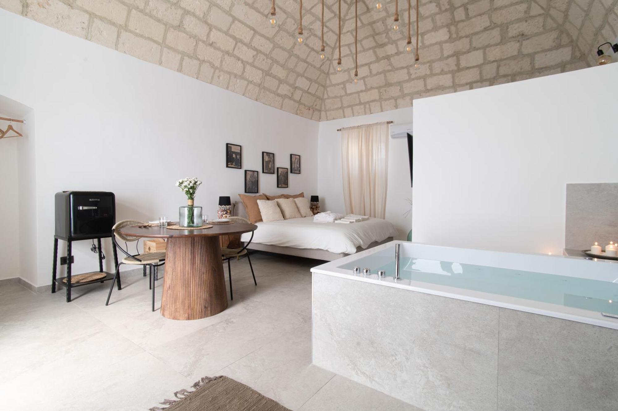 Vicoloterzo Suite Бари Экстерьер фото